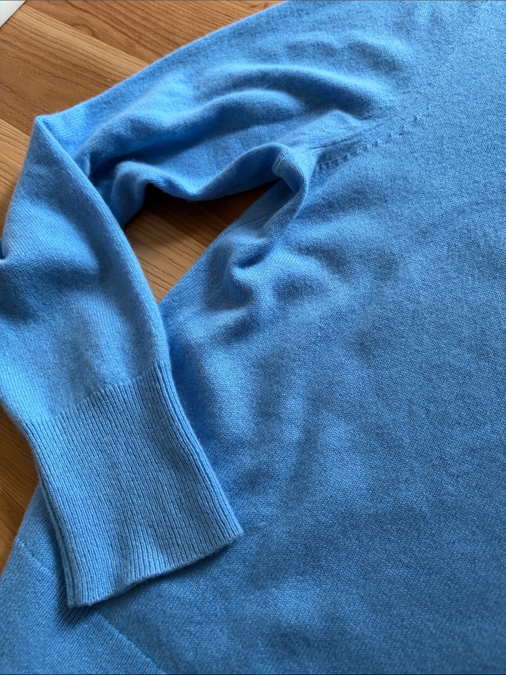J Crew Women’s Cashmere Classic Fit Sweater Crewneck Hyacinth Blue - Picture 5 of 8